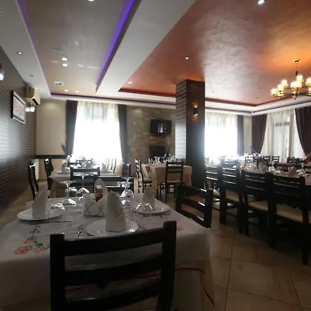 Hamiti Llogara Casa de hóspedes 3*